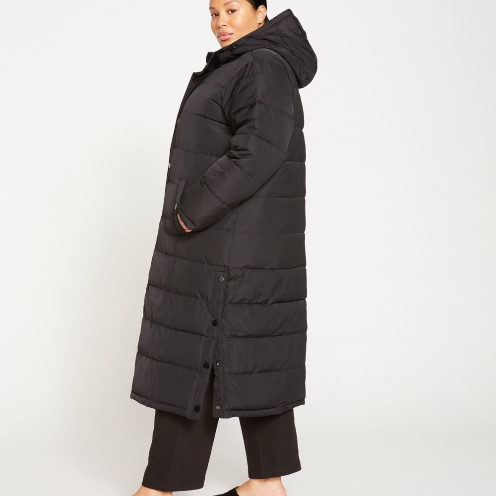Universal Standard Everest long hooded puffer, black. NWT, size Large (22/24)